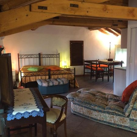 Apartmán Yoghi & Bubu Gambolò Pokoj fotografie