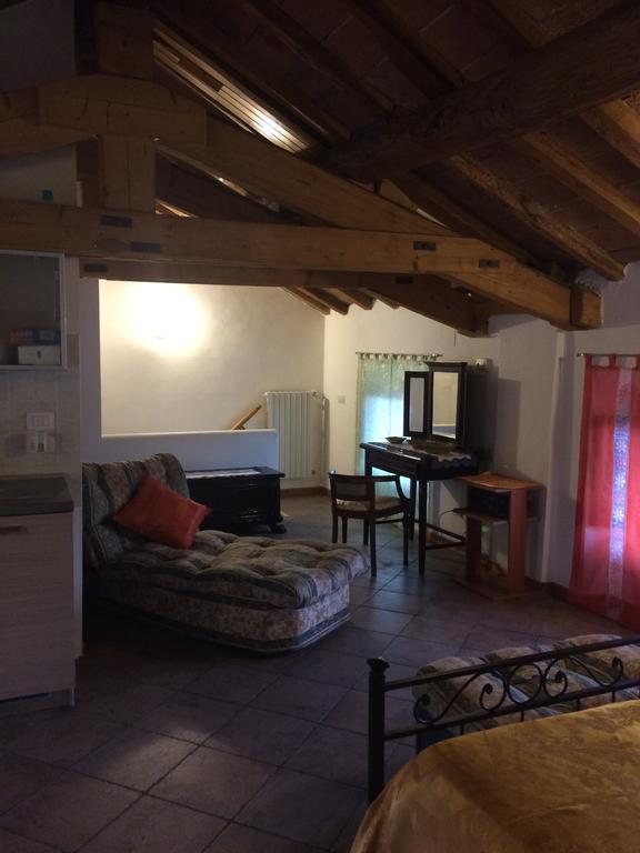 Apartmán Yoghi & Bubu Gambolò Pokoj fotografie