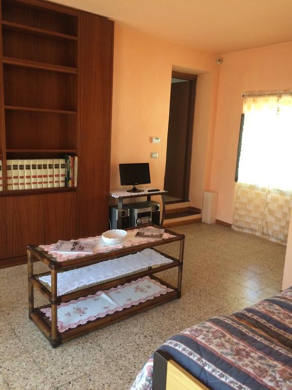 Apartmán Yoghi & Bubu Gambolò Pokoj fotografie